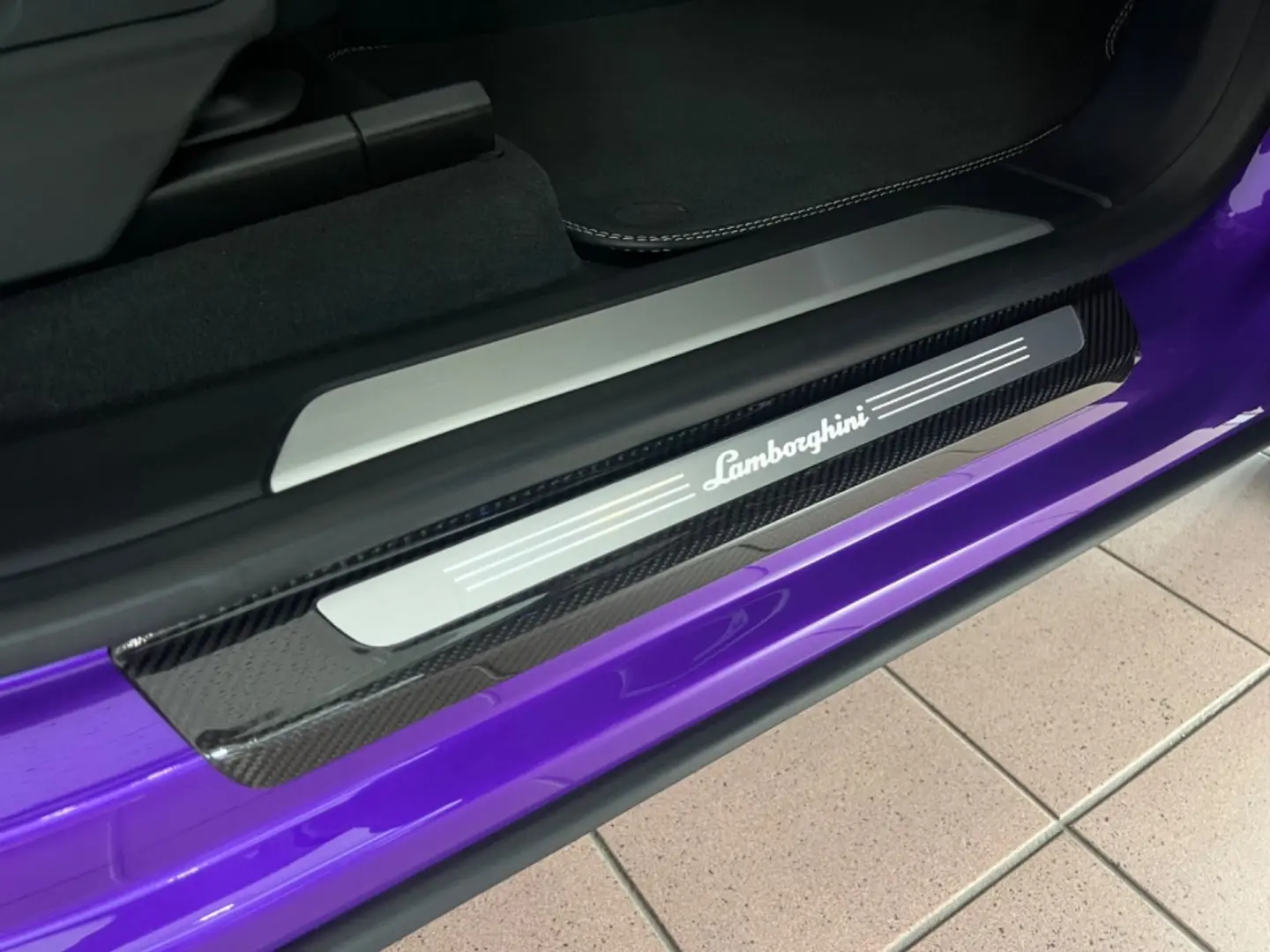 Urus S  AKRAPOVIC/ANIMA/CARBON