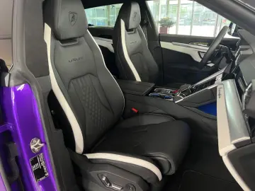 Urus S  AKRAPOVIC/ANIMA/CARBON