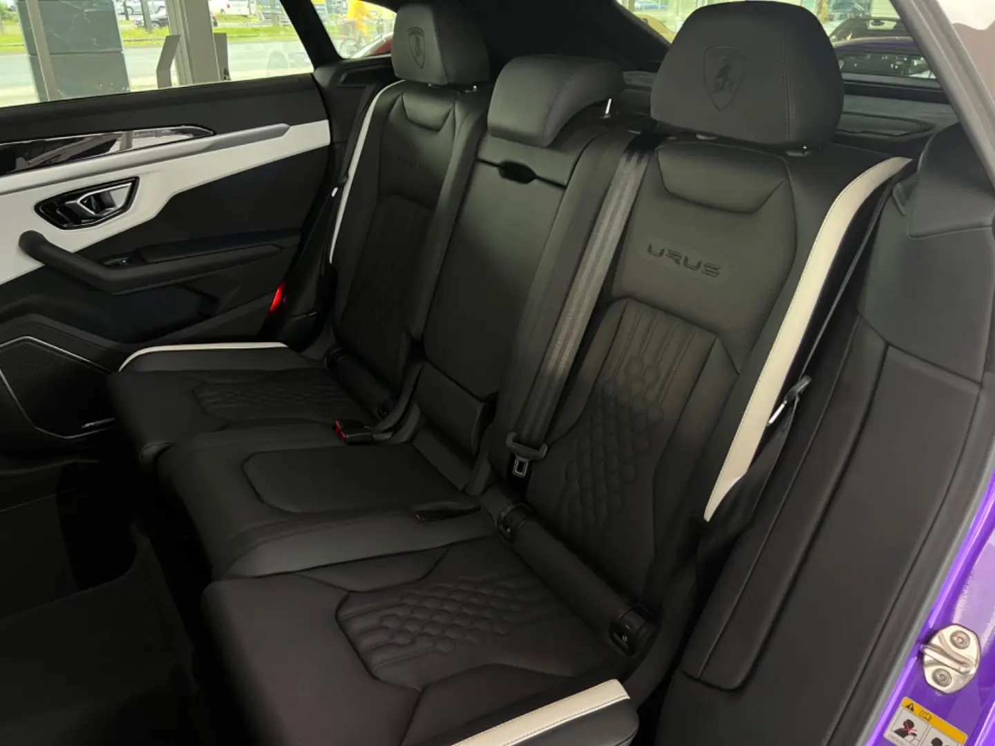 Urus S  AKRAPOVIC/ANIMA/CARBON