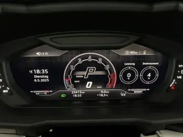 Urus S  AKRAPOVIC/ANIMA/CARBON