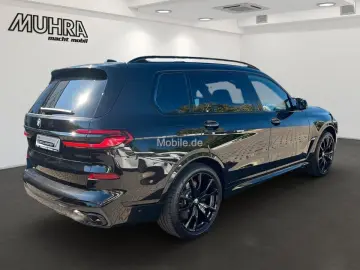 X7 M60i xDrive 22