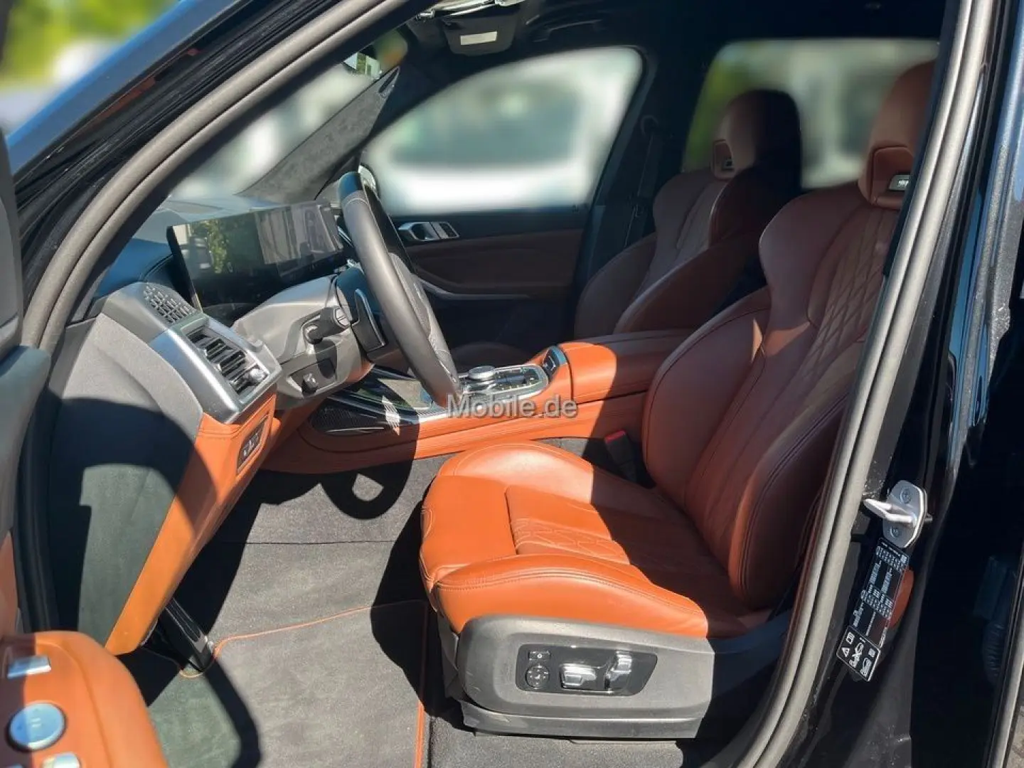 X7 M60i xDrive 22