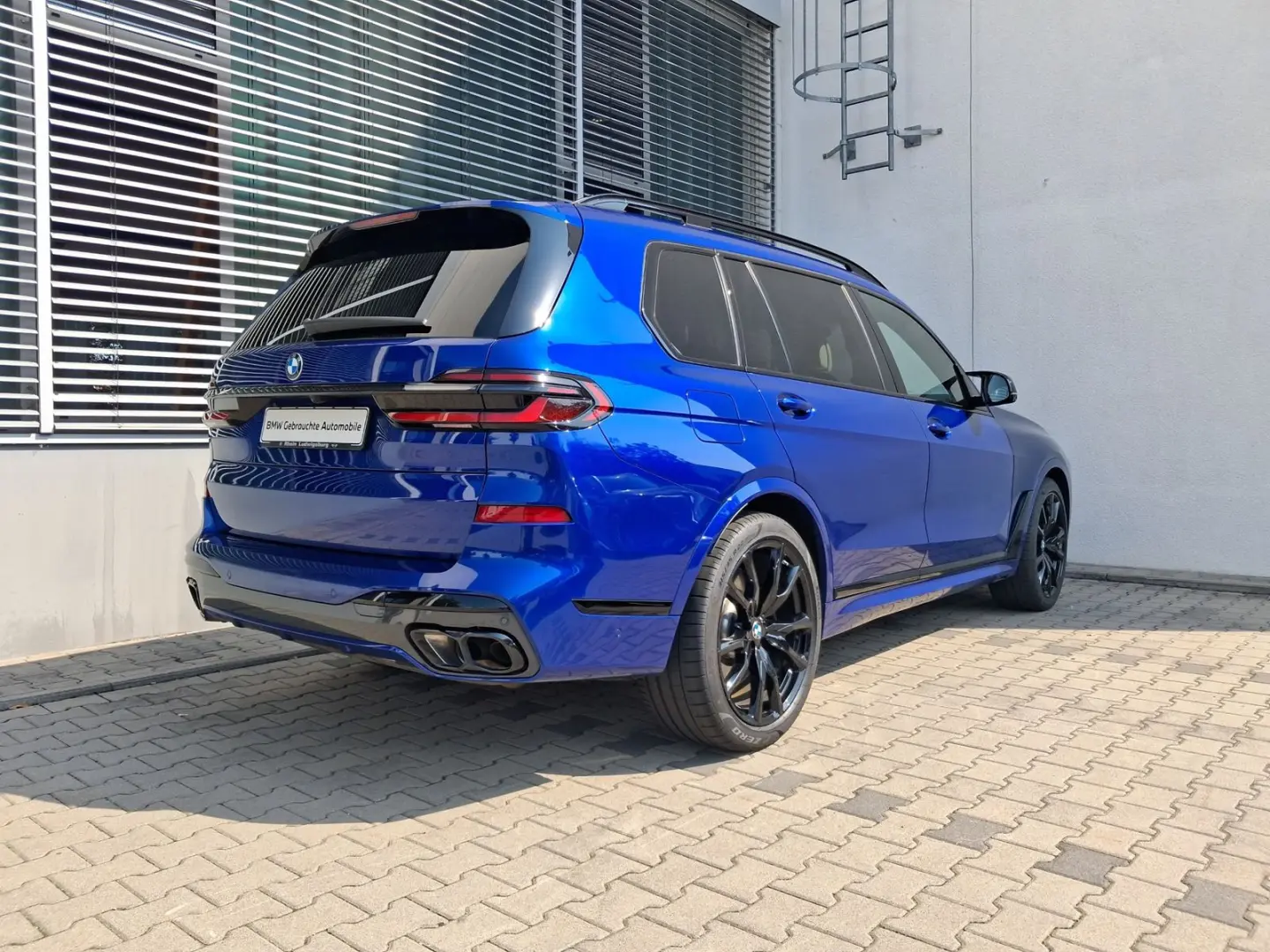 X7 M60i xDr