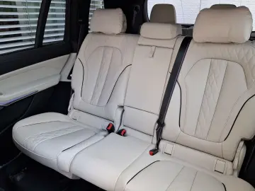 X7 M60i xDr