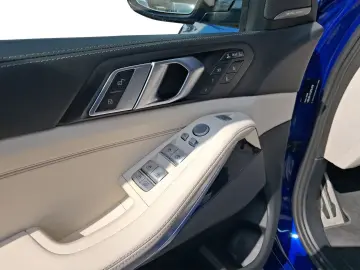 X7 M60i xDr