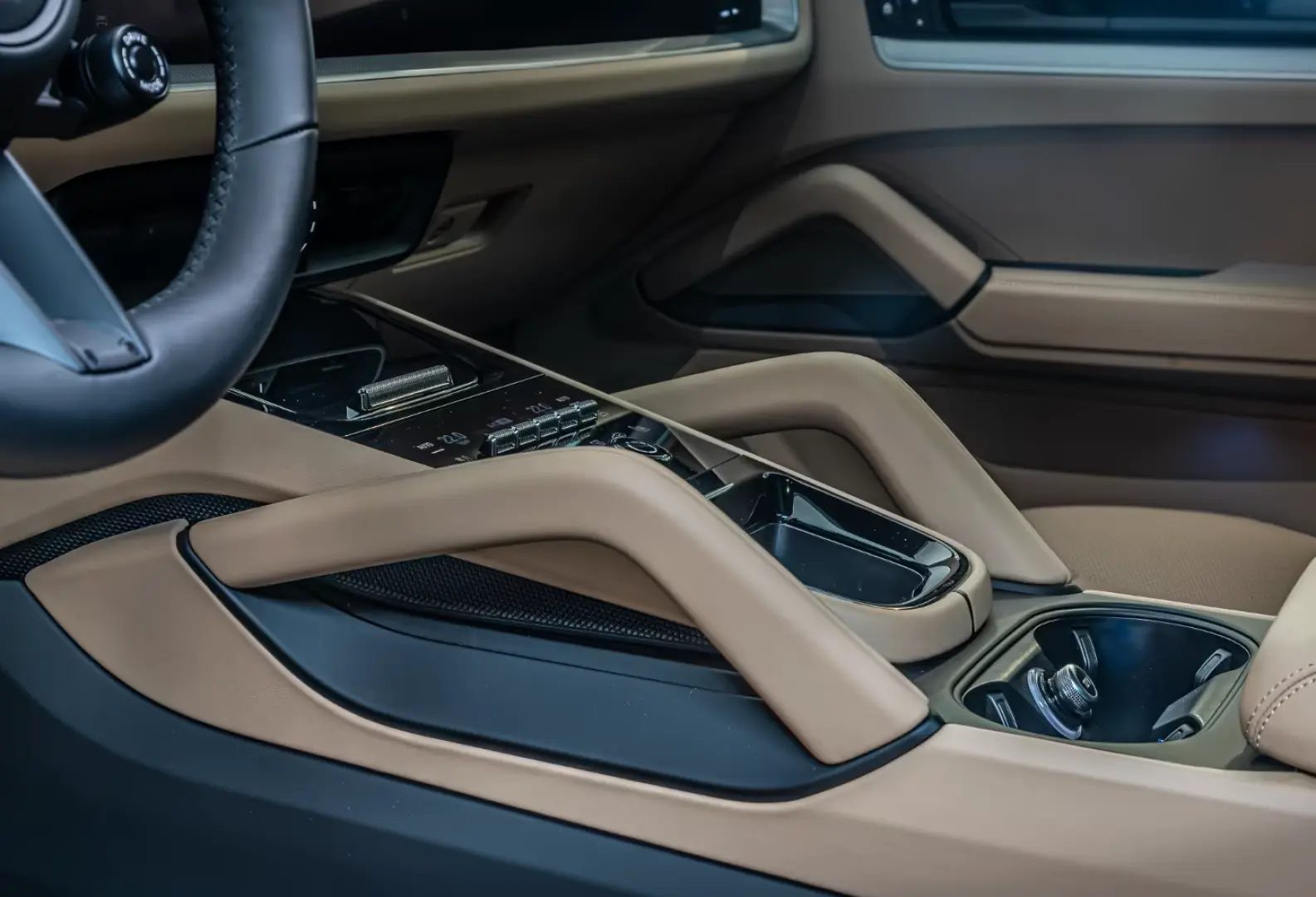 Porsche Cayenne Masaj E-Hybrid HD-Matrix Inno