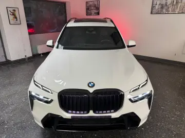 X7 40d M-SPORT 7-SITZ ICONIC SKYLOUNGE HUD 360°C