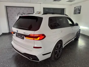 X7 40d M-SPORT 7-SITZ ICONIC SKYLOUNGE HUD 360°C