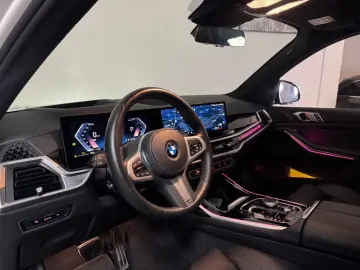 X7 40d M-SPORT 7-SITZ ICONIC SKYLOUNGE HUD 360°C