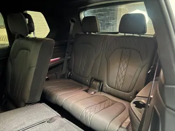 X7 40d M-SPORT 7-SITZ ICONIC SKYLOUNGE HUD 360°C