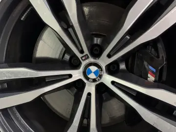 X7 40d M-SPORT 7-SITZ ICONIC SKYLOUNGE HUD 360°C