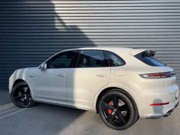 Porsche Cayenne S E-Hybrid BOSE LED-Matrix InnoDrive