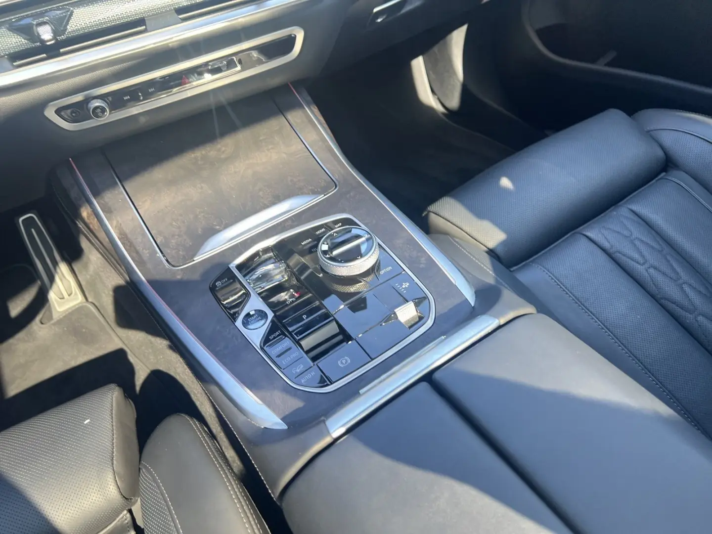 X7 xDrive40i M Sport|AHK|SkyLounge|Autobahnassis