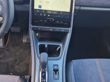 Lexus LBX 1-5-4x2-Cool