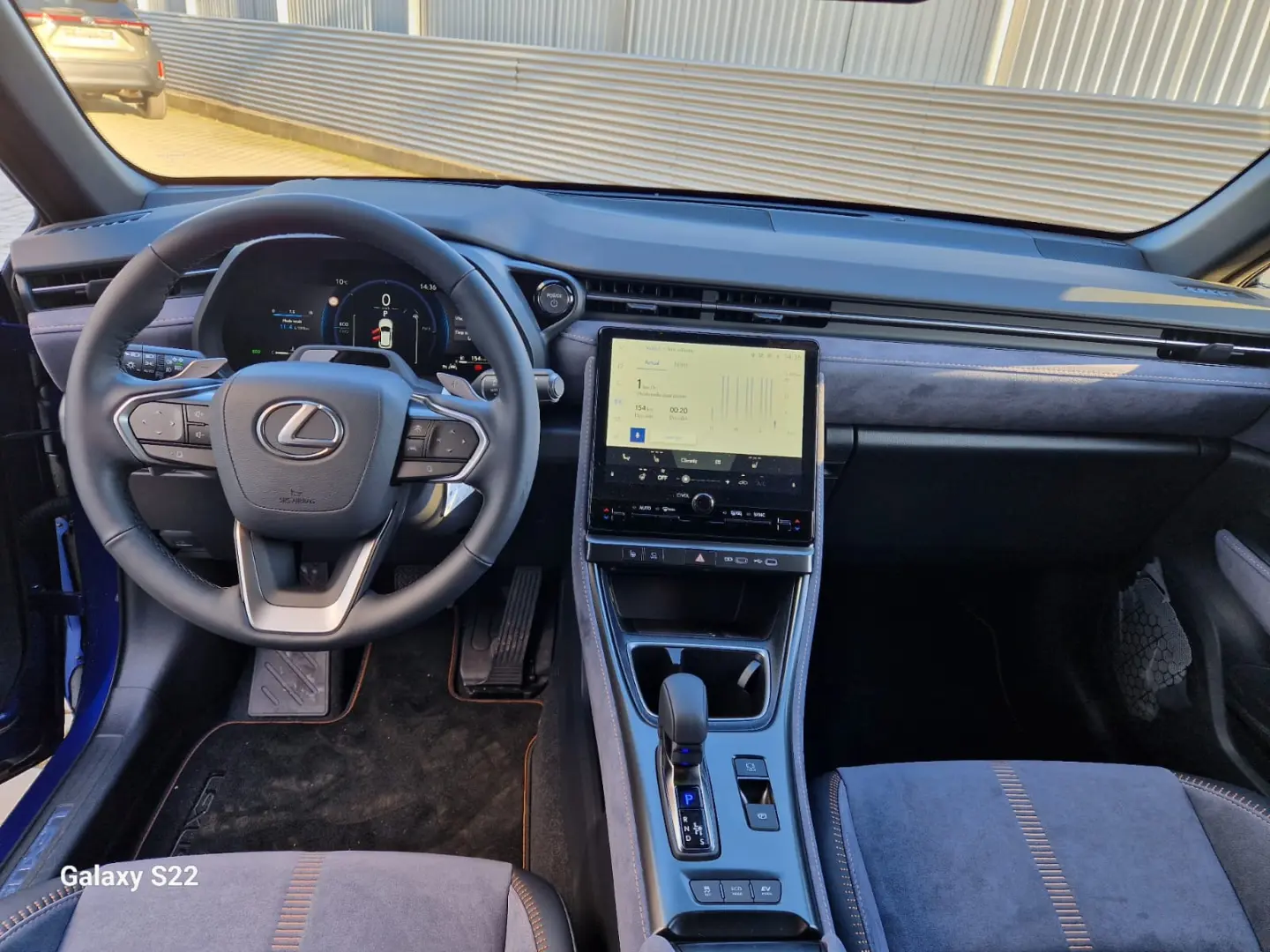 Lexus LBX 1-5-4x2-Cool