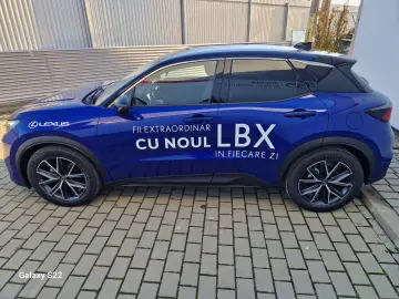 Lexus LBX 1-5-4x2-Cool