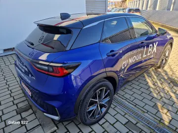 Lexus LBX 1-5-4x2-Cool