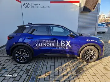 Lexus LBX 1-5-4x2-Cool