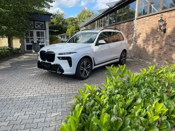 X7 xDrive 40 i M Sport Apple Multi Navi Android