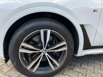 X7 xDrive 40 i M Sport Apple Multi Navi Android
