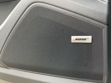 Porsche Cayenne E-Hybrid BOSE LED-Matrix