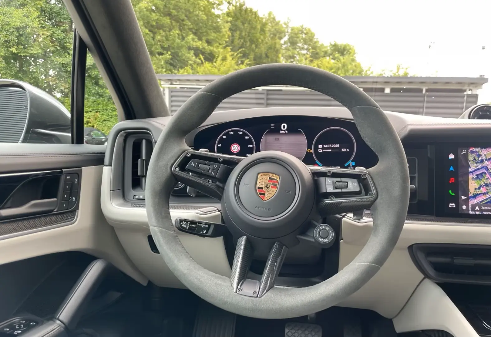 Porsche Cayenne E-Hybrid BOSE LED-Matrix