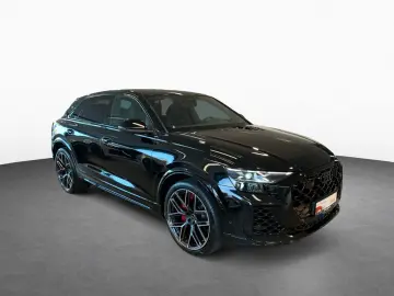 RS Q8