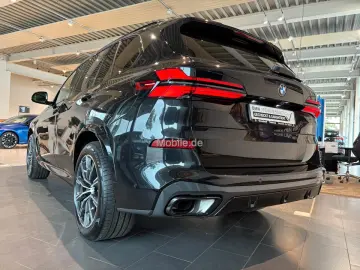 X5 xDrive30d M-Sport Pro AHK Iconic glow Soft-Co