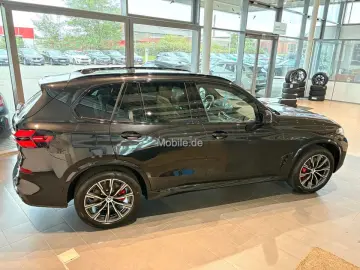 X5 xDrive30d M-Sport Pro AHK Iconic glow Soft-Co