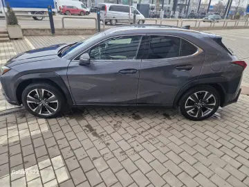 Lexus UX 250h 2.0L HEV 20H- (178 HP) 4X4 CVT Executive