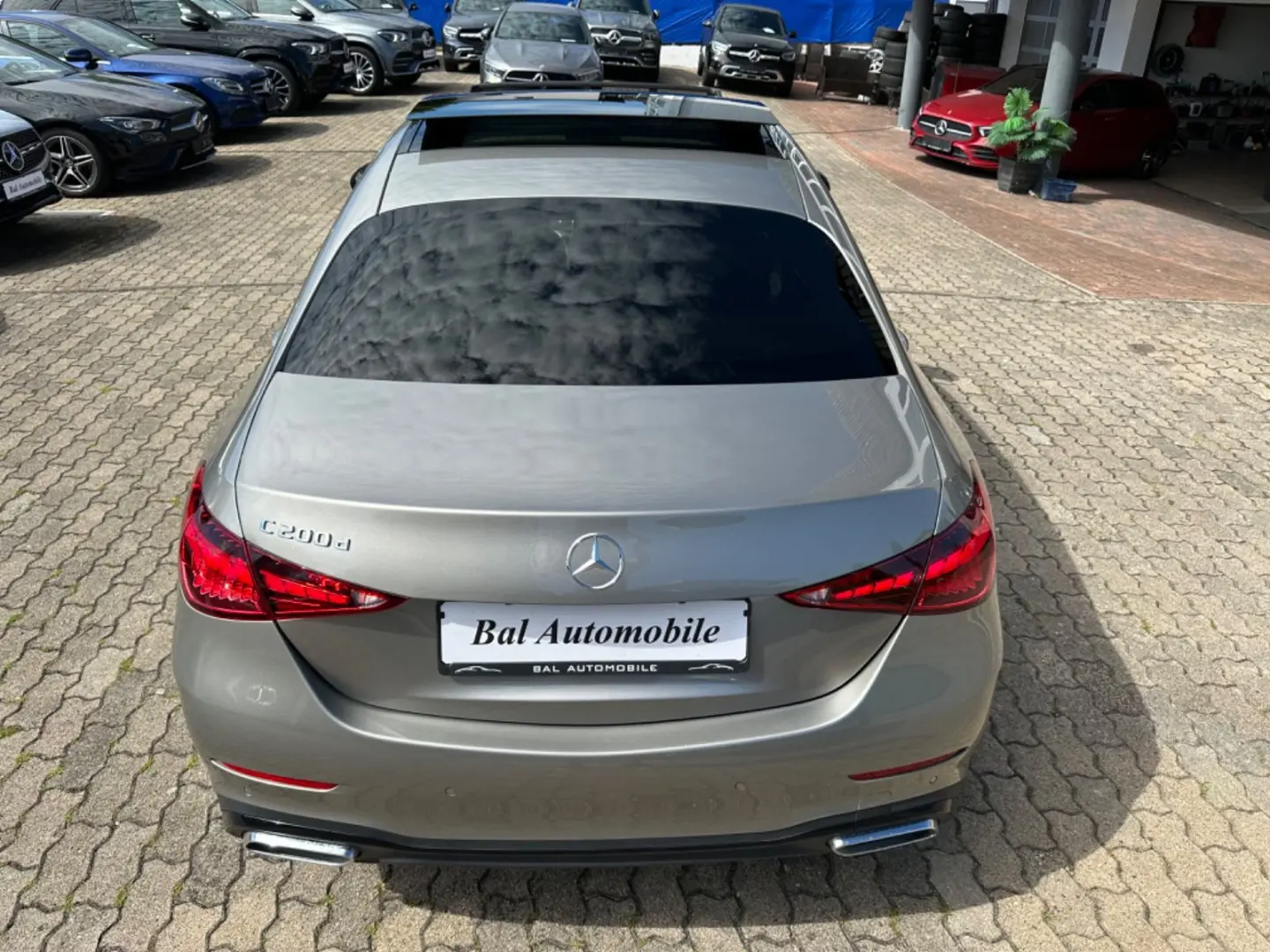 C 200 d LIM AMG PANO AMBI LED MEM KAM NIGHT LEDE
