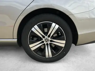 C 220 d Pano ACC ParkAss. LED SpurH Sport LM