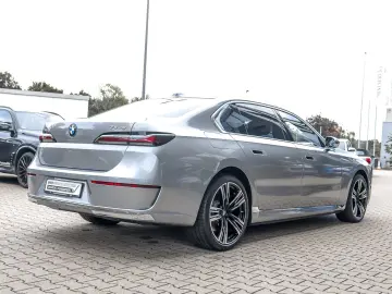 750e xDrive HUD PANO ACC 360°KAM RFK NAVI LED