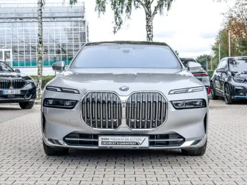 750e xDrive HUD PANO ACC 360 KAM RFK NAVI LED