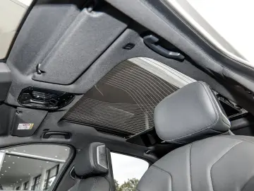 750e xDrive HUD PANO ACC 360°KAM RFK NAVI LED