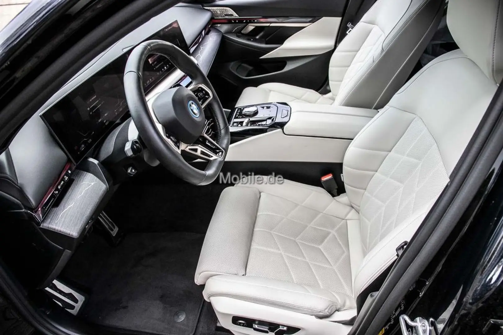 550e xDrive M Sportpaket Pano