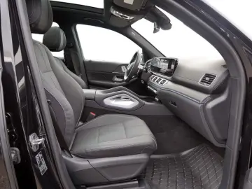 GLS 580 4M // BURM AMG SPUR DISTR AIRMATIC PANO