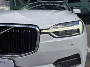 Volvo XC60 Momentum AWD