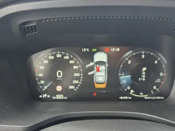 Volvo XC60 Momentum AWD