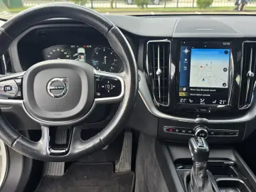 Volvo XC60 Momentum AWD