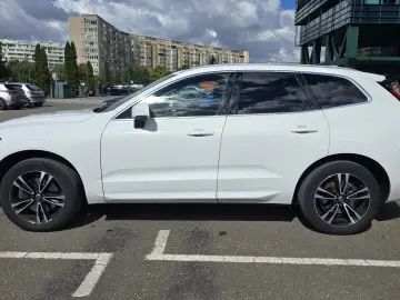 Volvo XC60 Momentum AWD