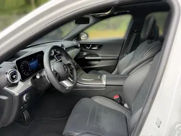 C 300 d +AMG+NIGHT+PANO+HUD+AHKL+360°+HANDSFREE