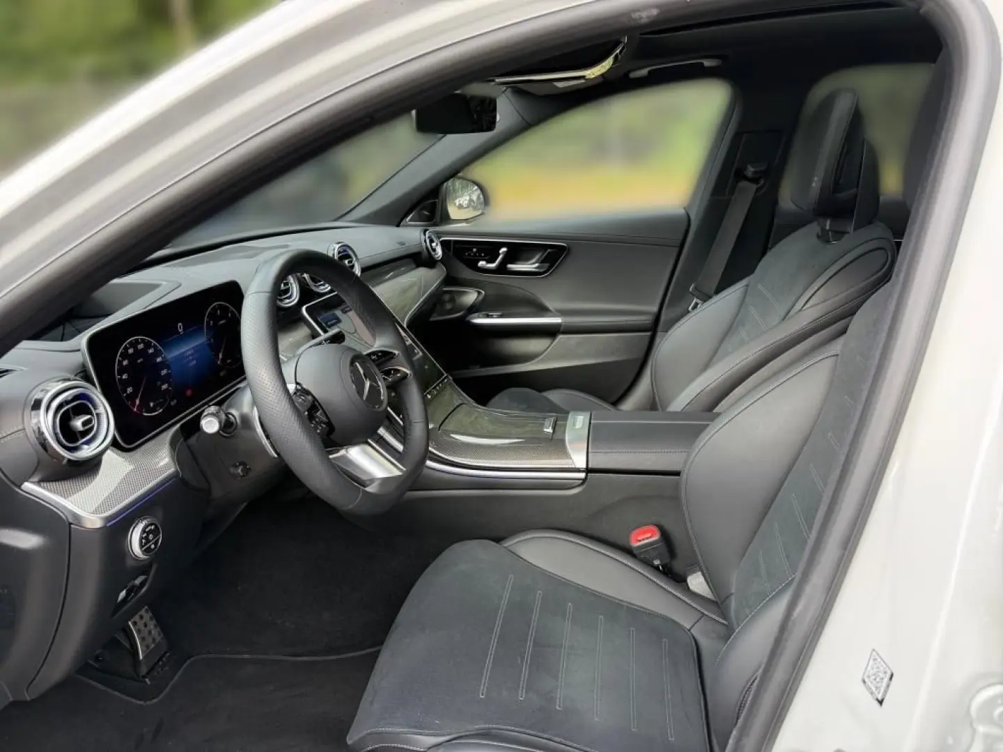 C 300 d +AMG+NIGHT+PANO+HUD+AHKL+360°+HANDSFREE