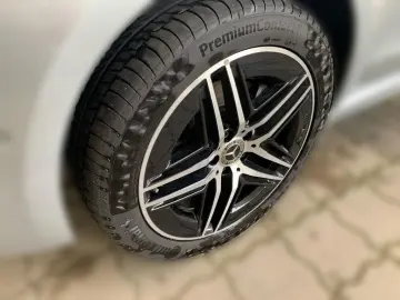 Mercedes-Benz V 300 d 4M AVANTGARDE, LANG - AMG