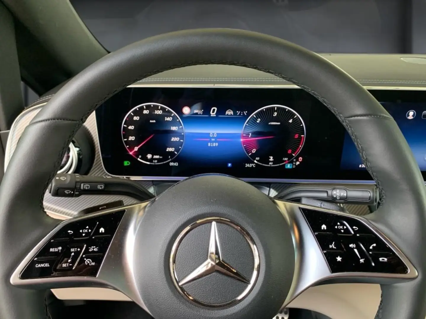 Mercedes-Benz V 300 d 4M AVANTGARDE, LANG - AMG
