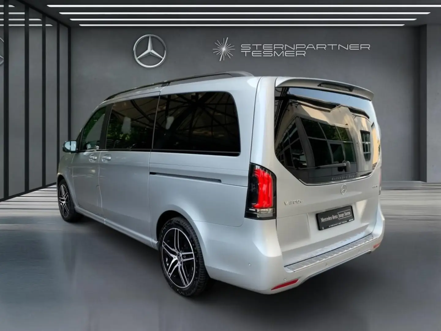 Mercedes-Benz V 300 d 4M AVANTGARDE, LANG - AMG