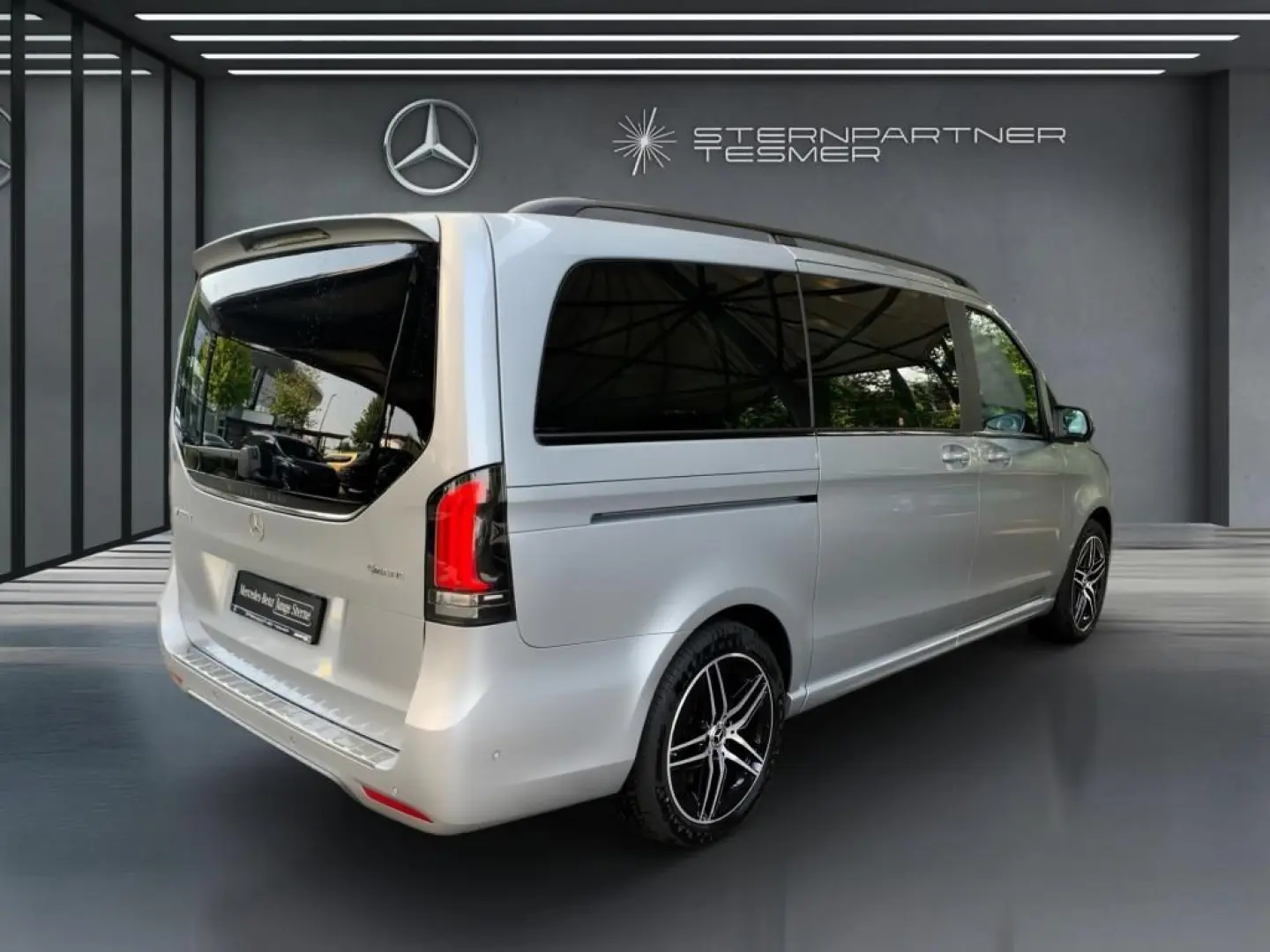Mercedes-Benz V 300 d 4M AVANTGARDE, LANG - AMG
