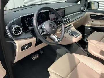 Mercedes-Benz V300 4-MATIC AVANTGARDE AMG DISTRONIC