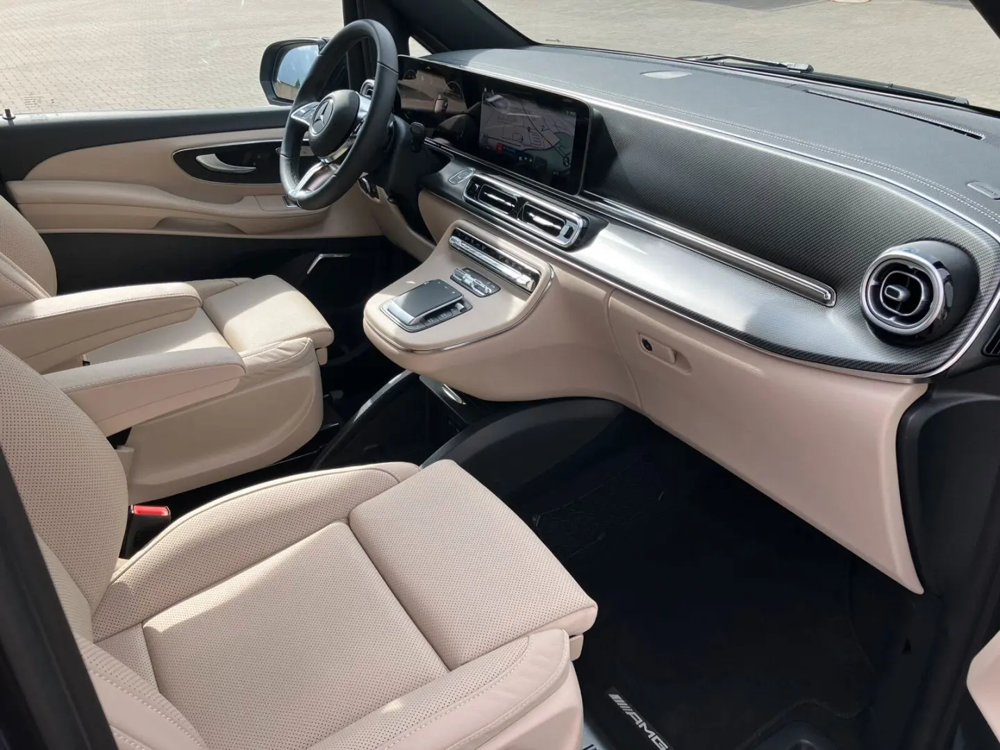 Mercedes-Benz V300 4-MATIC AVANTGARDE AMG DISTRONIC