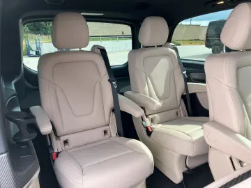 Mercedes-Benz V300 4-MATIC AVANTGARDE AMG DISTRONIC